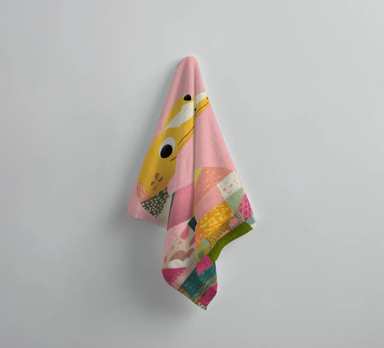 Patchy Python Handtuch von Kiara