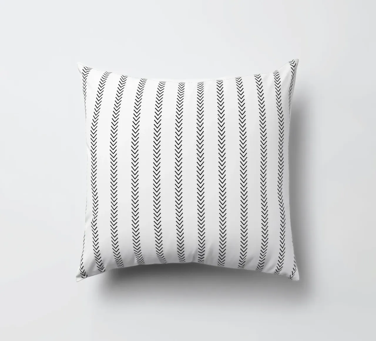 Minimal Basic Classic Frecce a strisce nere su bianco cuscino da Beauty in Simplicity