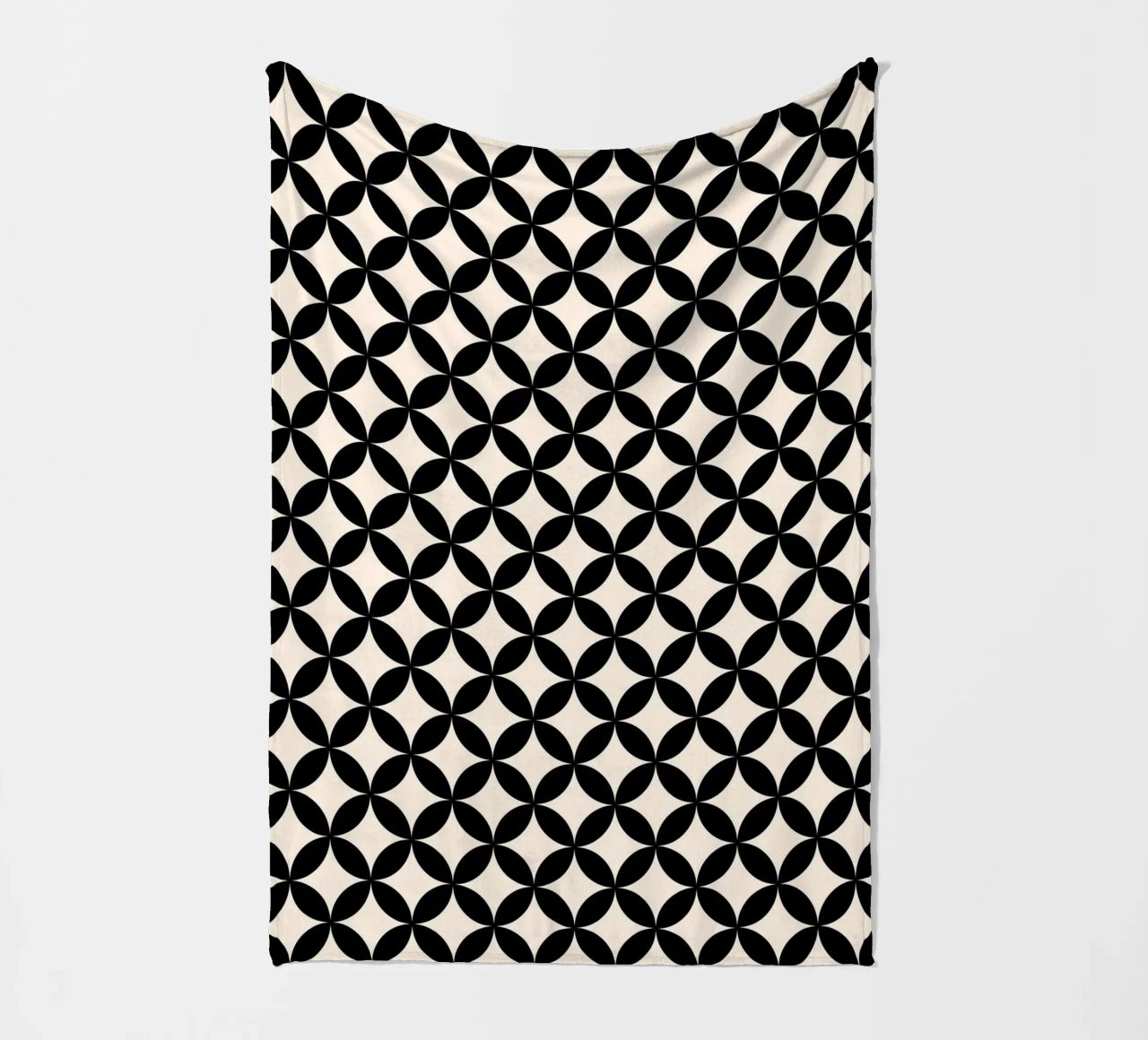 Minimal Basic Geometric Flower Pattern 2 | Nero su avorio coperta in pile da Beauty in Simplicity