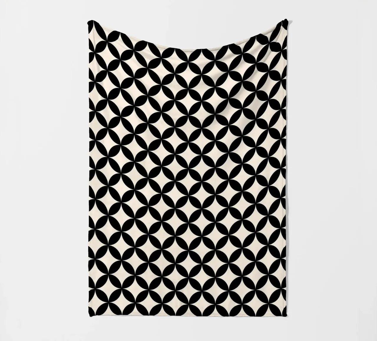 Minimal Basic Geometric Flower Pattern 2 | Nero su avorio coperta in pile da Beauty in Simplicity