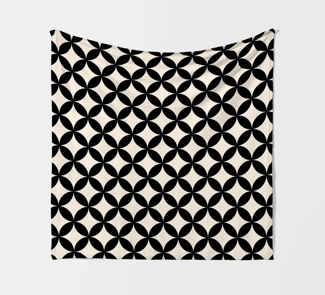 Minimal Basic Geometric Flower Pattern 2 | Nero su avorio coperta in pile da Beauty in Simplicity
