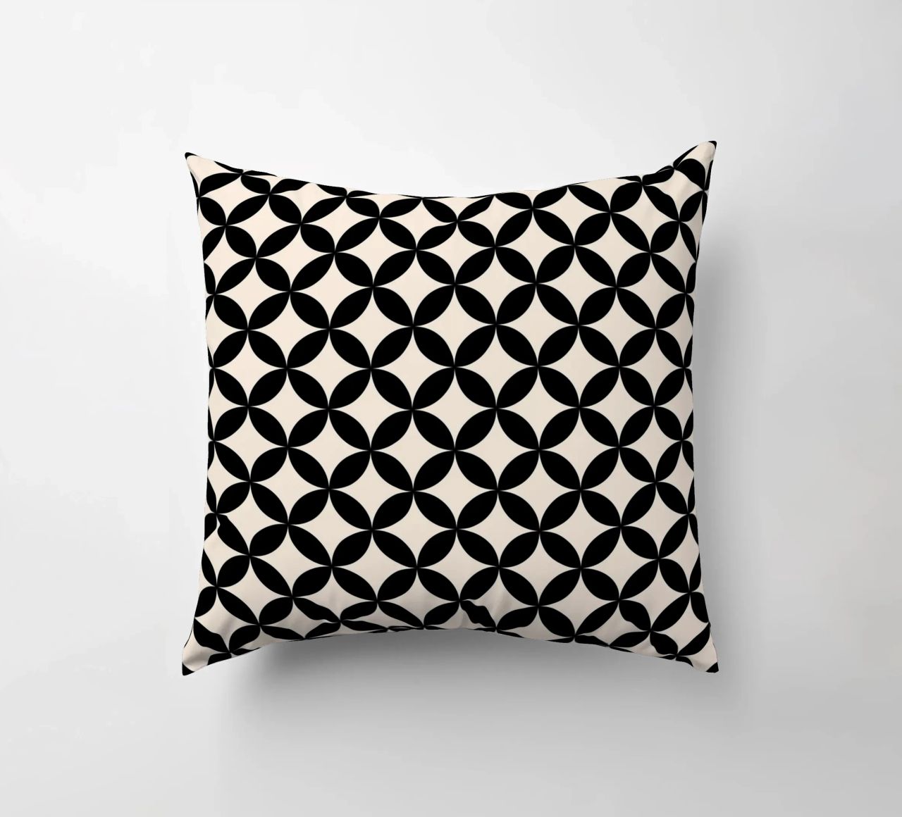 Minimal Basic Geometric Flower Pattern 2 | Nero su avorio cuscino da Beauty in Simplicity