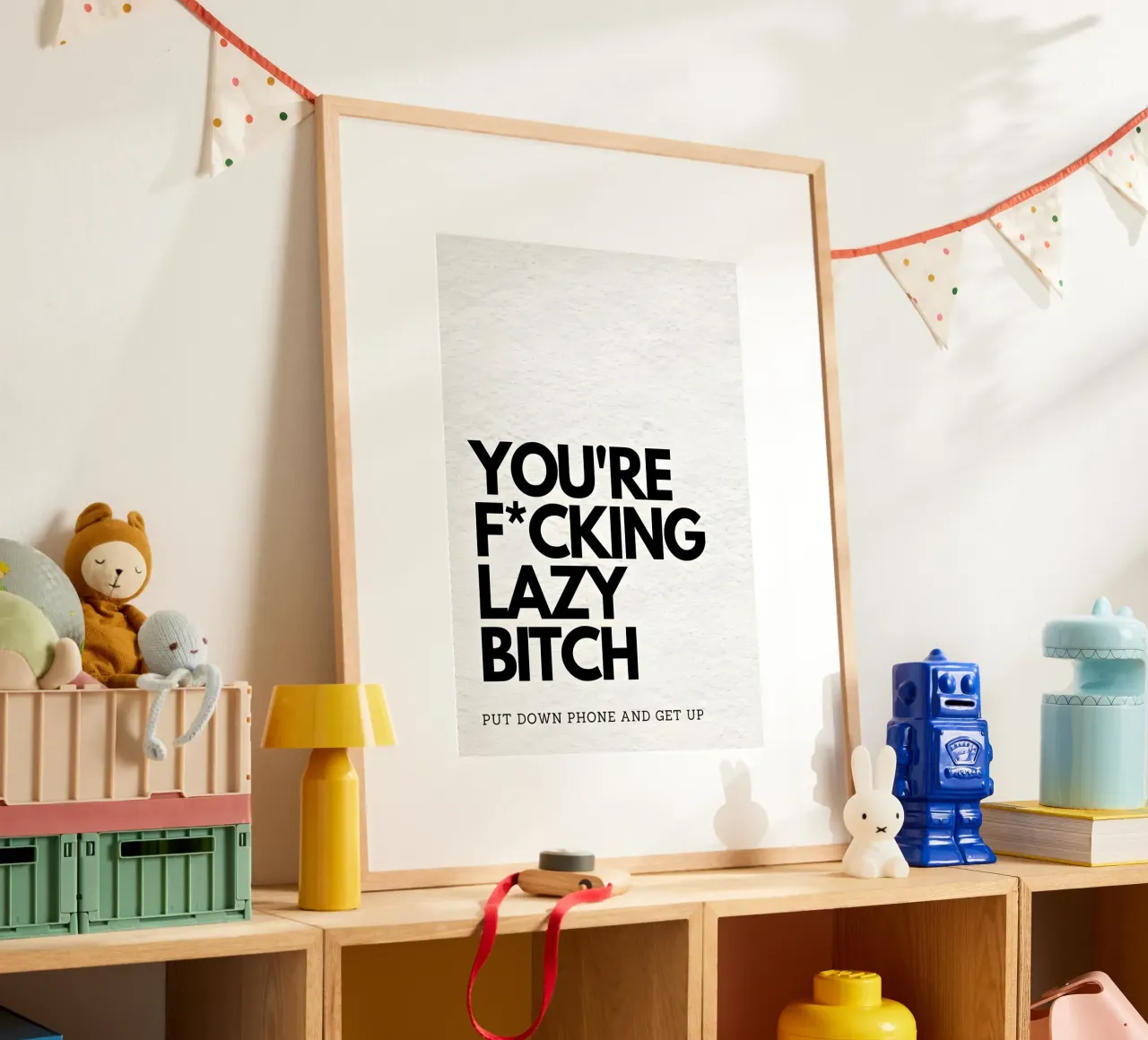 LAZY poster con telaio in alluminio da Type & Tape