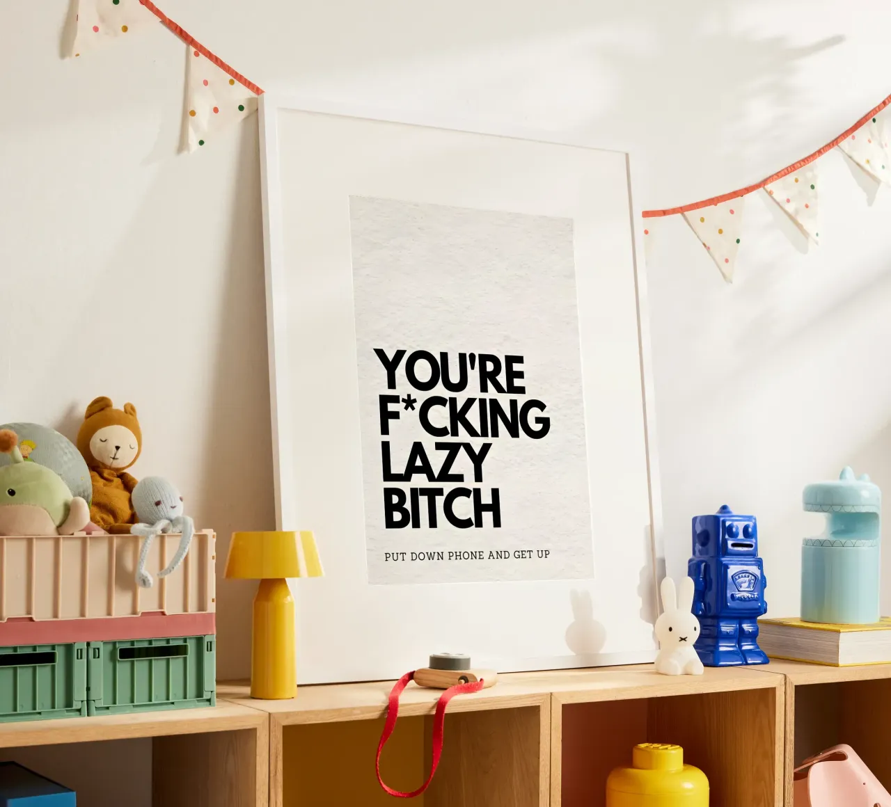 LAZY poster con telaio in alluminio da Type & Tape