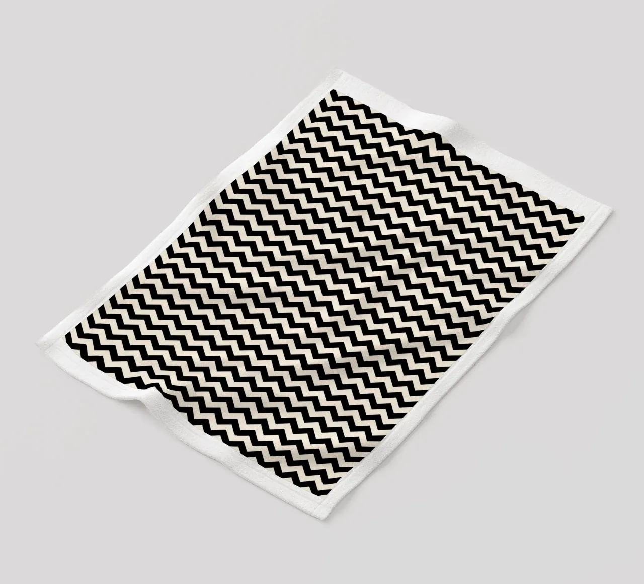 Minimal Chic Basic Chevron-Muster | Schwarz und Elfenbein Fleecedecke von Beauty in Simplicity