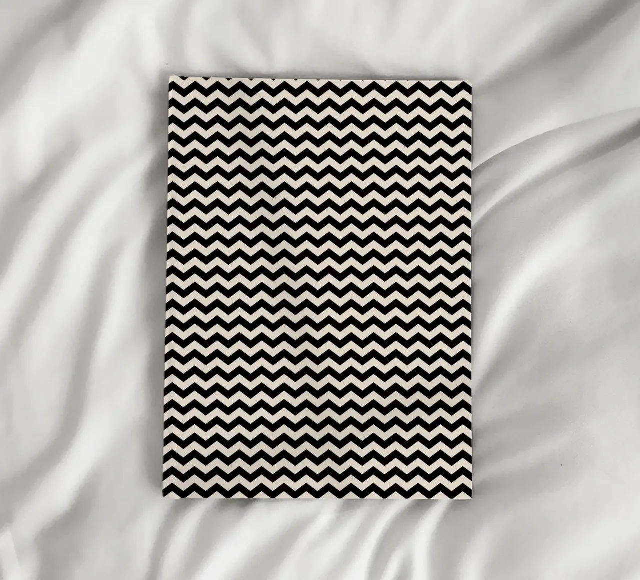 Minimal Chic Basic Chevron Pattern | Black and Ivory carnet de notes de Beauty in Simplicity
