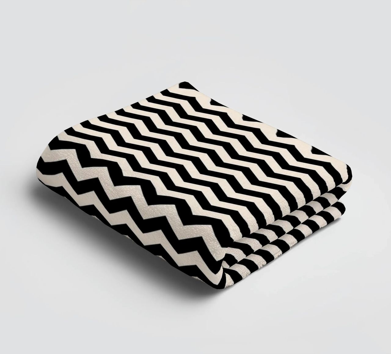 Minimal Chic Basic Chevron Pattern | Nero e Avorio asciugamano da bagno da Beauty in Simplicity
