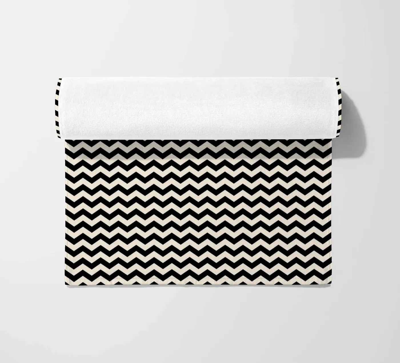 Minimal Chic Basic Chevron Pattern | Black and Ivory strandhanddoek van Beauty in Simplicity