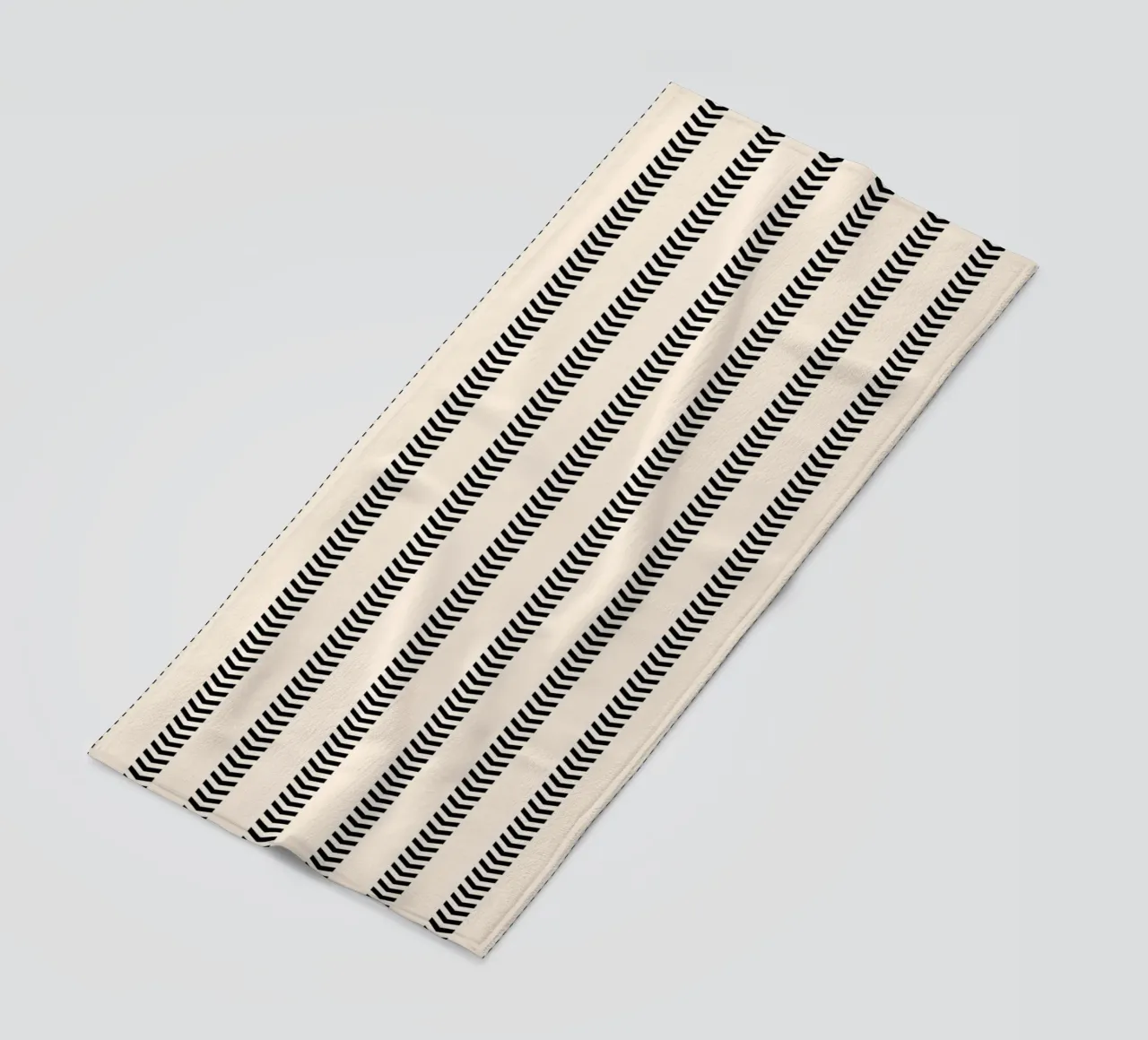 Minimal Basic Mudcloth Frecce a righe | Nero su Avorio telo mare da Beauty in Simplicity
