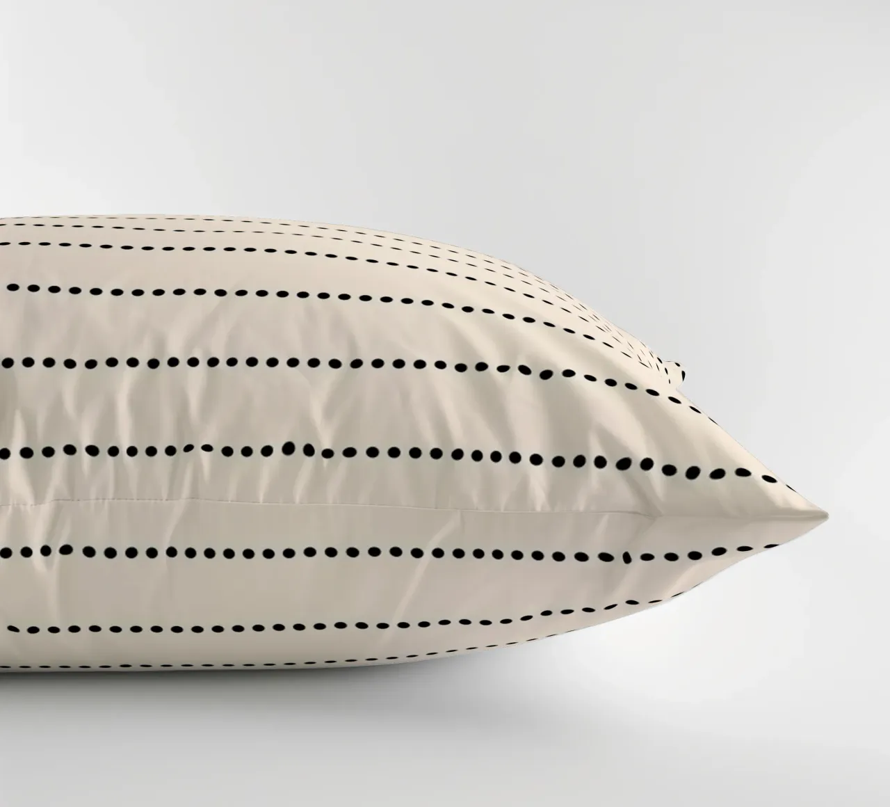 Minimal Scandi Basic Strisce a pois | Nero su beige cuscino da Beauty in Simplicity