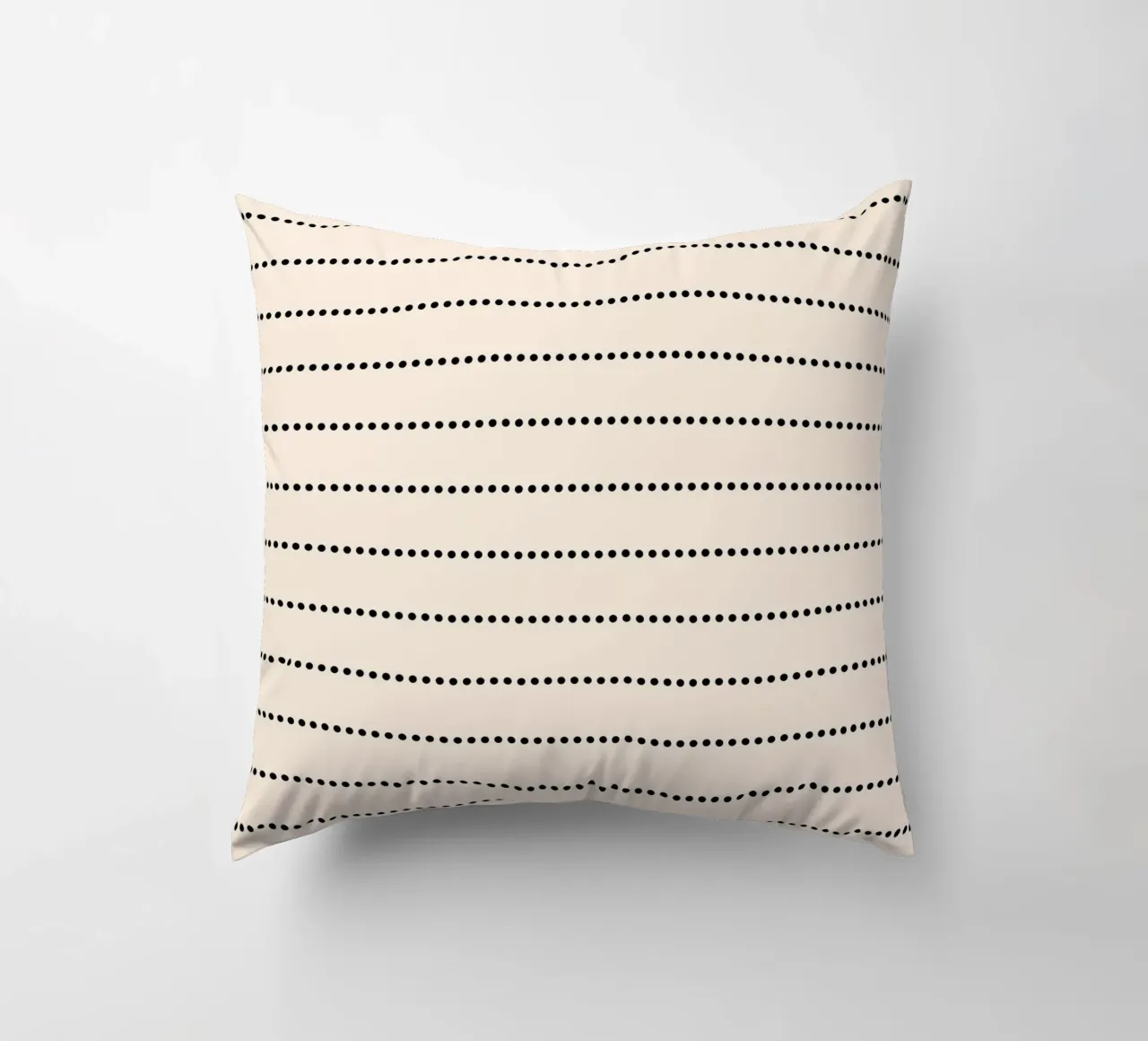 Minimal Scandi Basic Strisce a pois | Nero su beige cuscino da Beauty in Simplicity