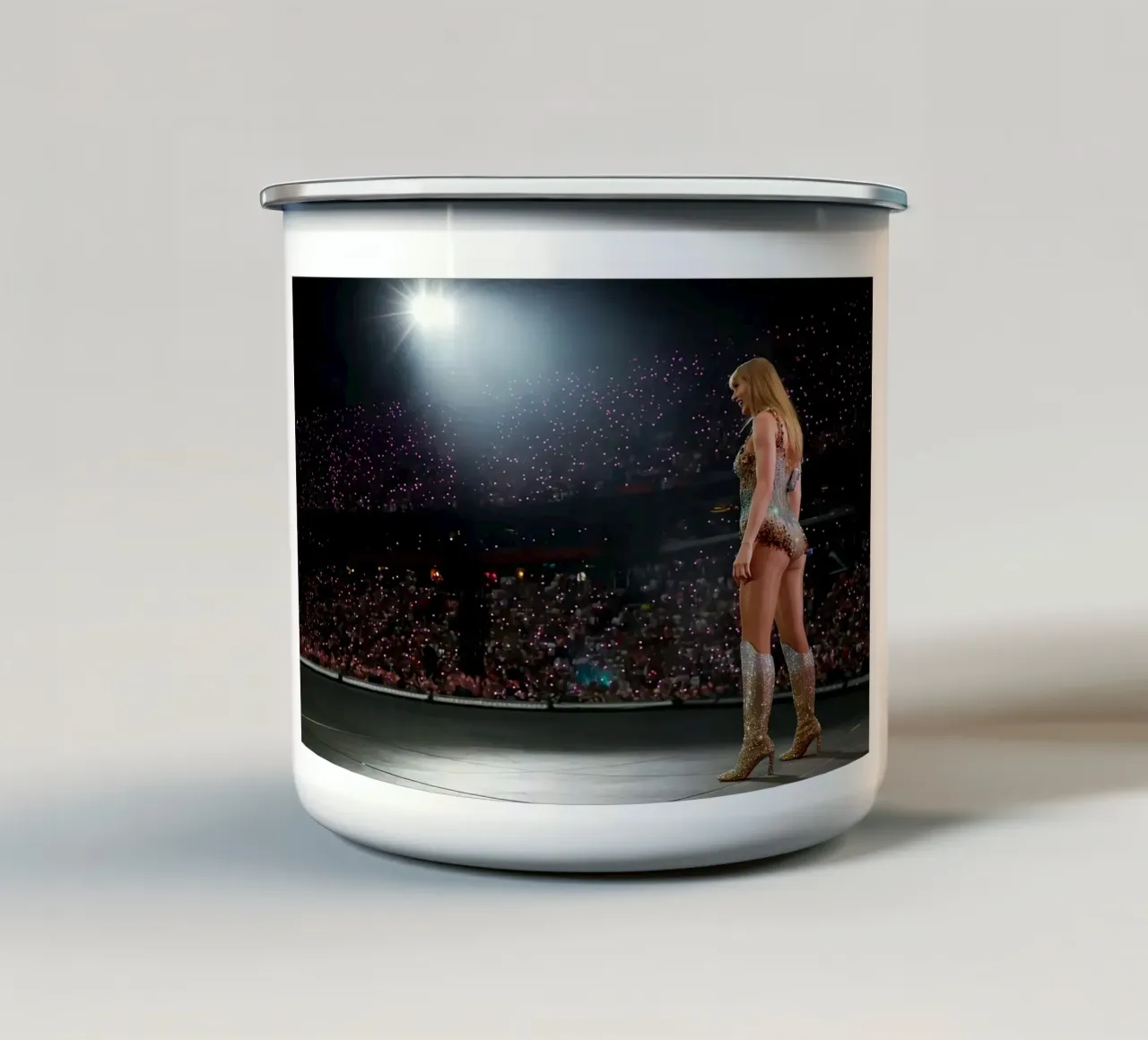 L'impavida e inarrestabile Taylor Swift tazza in smalto da dfgtfdt