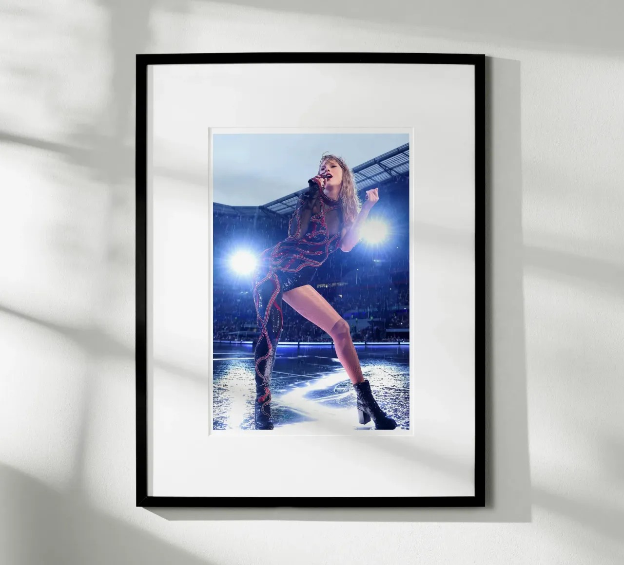 Un decennio di successi e di insuccessi Taylor Swift poster con telaio in alluminio da dfgtfdt