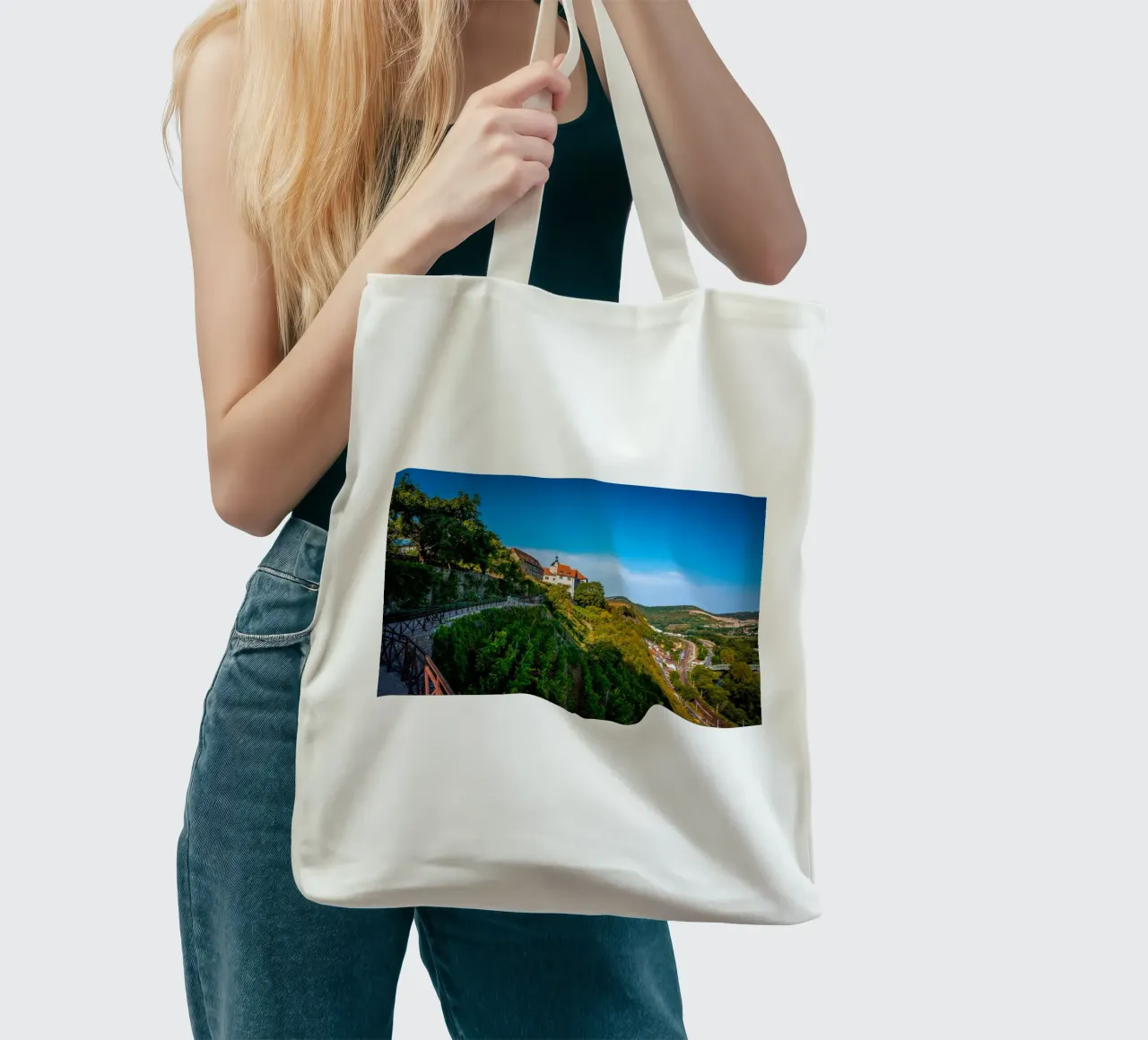 Antico castello borsa in juta da Marcus Beckert | Fotografie
