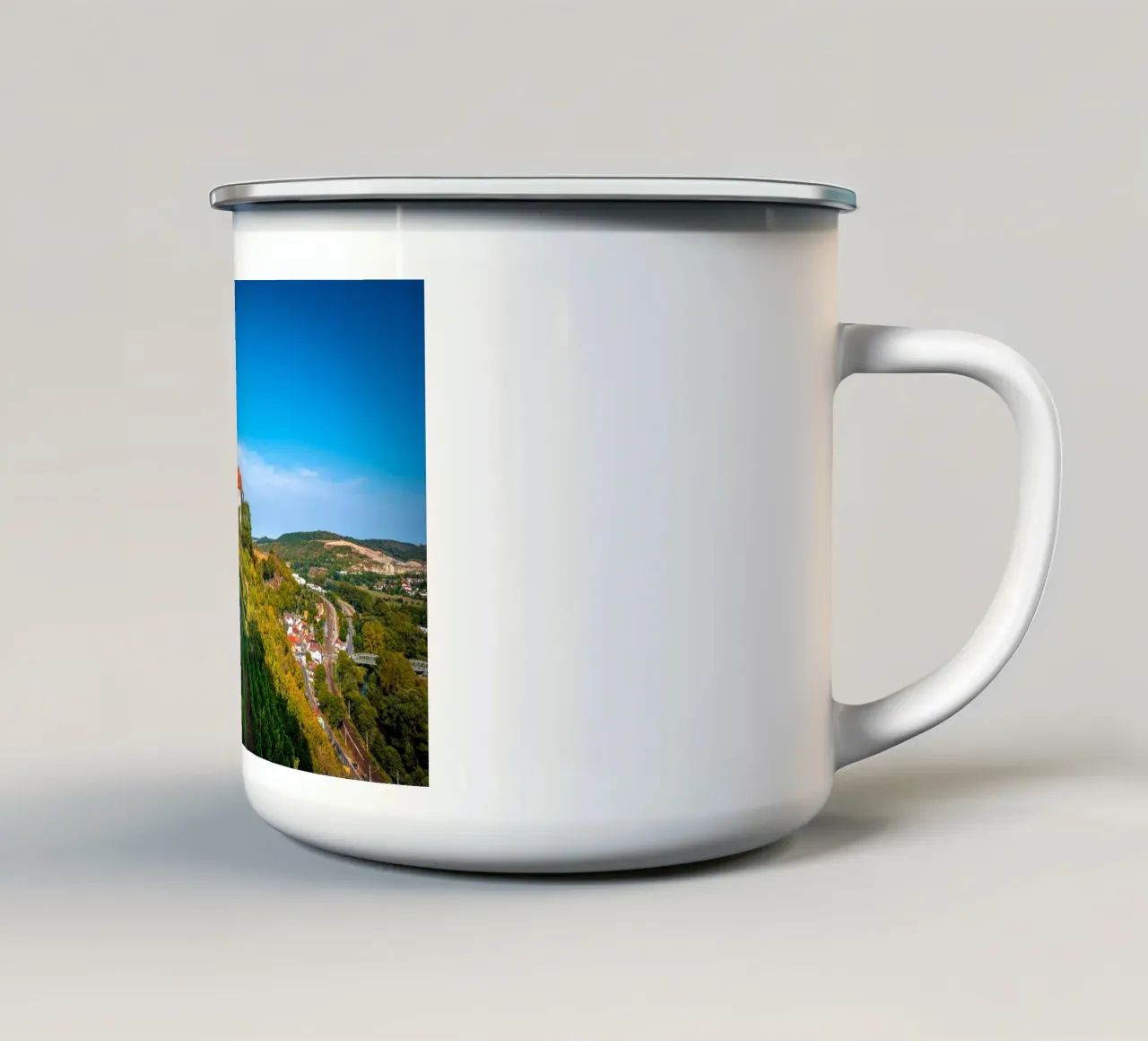 Antico castello tazza in smalto da Marcus Beckert | Fotografie
