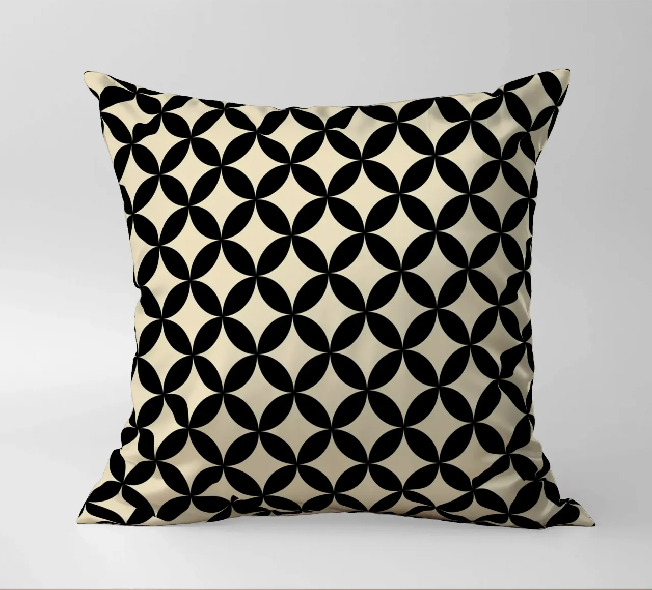 Minimal Basic Geometric Flower Pattern 2 | Nero su Beige cuscino da Beauty in Simplicity