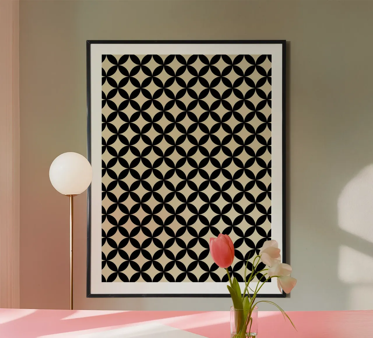 Minimalistisches geometrisches Blumenmuster 2 | Schwarz auf Beige Hahnemühle von Beauty in Simplicity