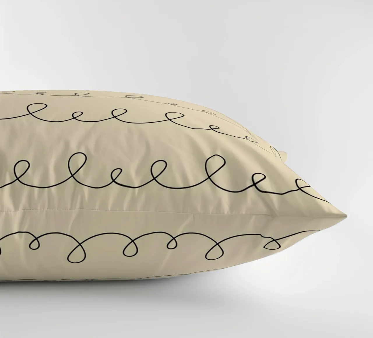 Disegno geometrico minimale di linee ad anello | Nero su beige cuscino da Beauty in Simplicity