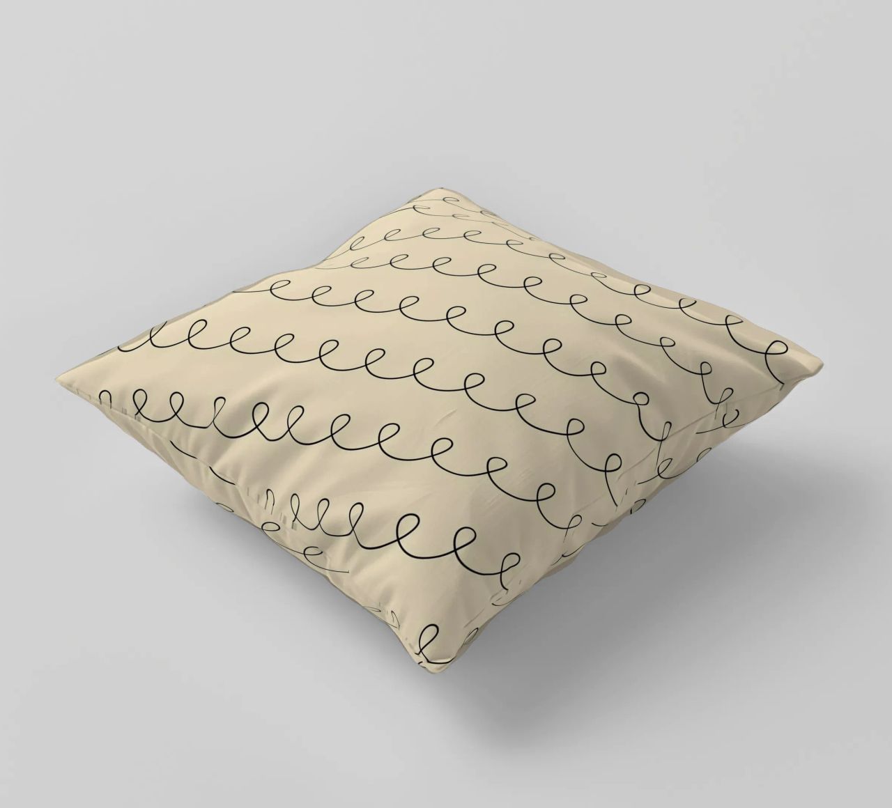 Disegno geometrico minimale di linee ad anello 2 | nero su beige cuscino da Beauty in Simplicity