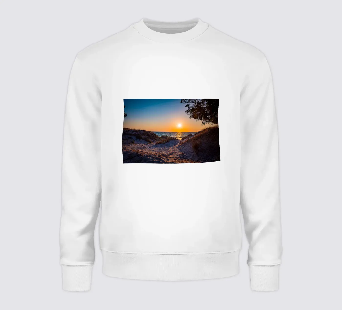 Sunset sweatshirt by Marcus Beckert | Fotografie