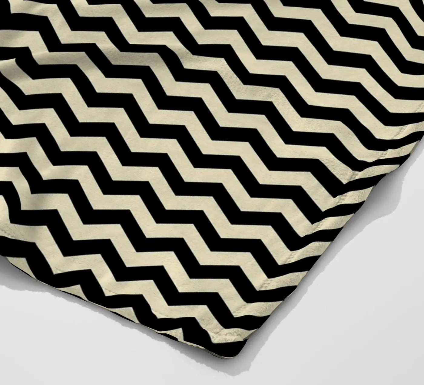 Minimal Chic Basic Chevron Pattern | Black and Beige fleecedeken van Beauty in Simplicity
