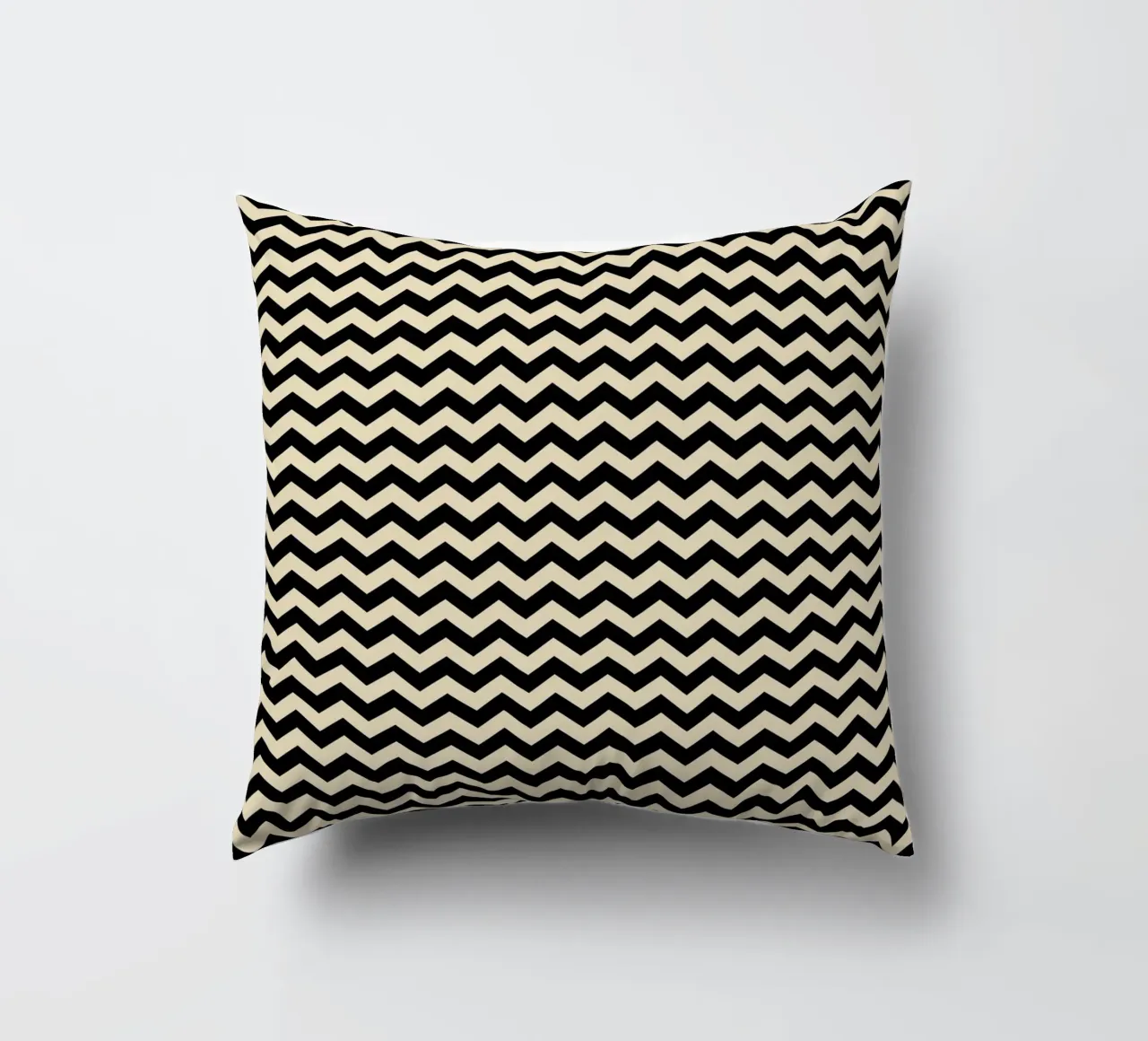 Minimal Chic Basic Chevron Pattern | Nero e Beige cuscino da Beauty in Simplicity