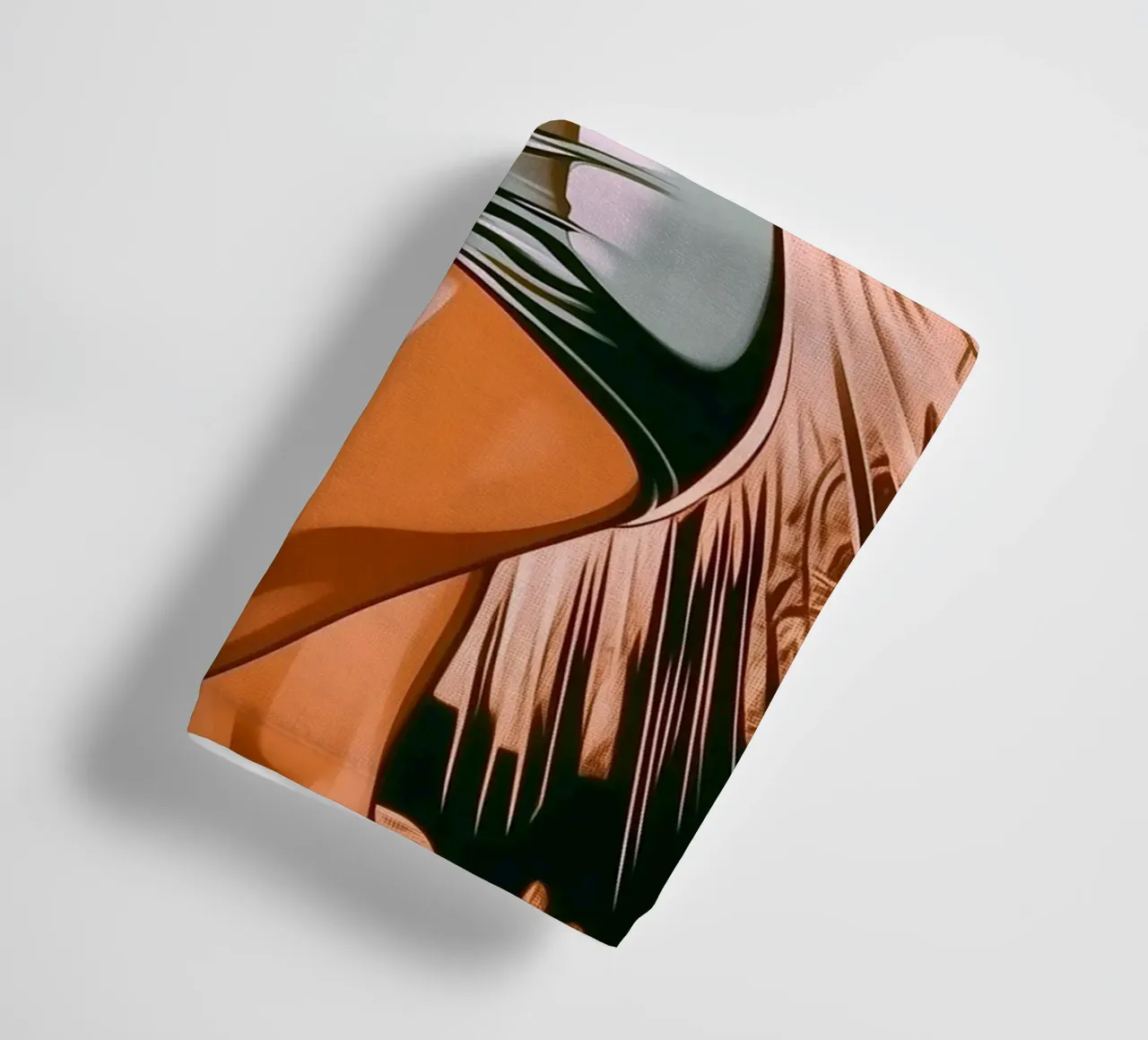 "Bloom" - Portrait d'une femme dans le style d'un roman graphique moderne serviette de bain de Synthaira