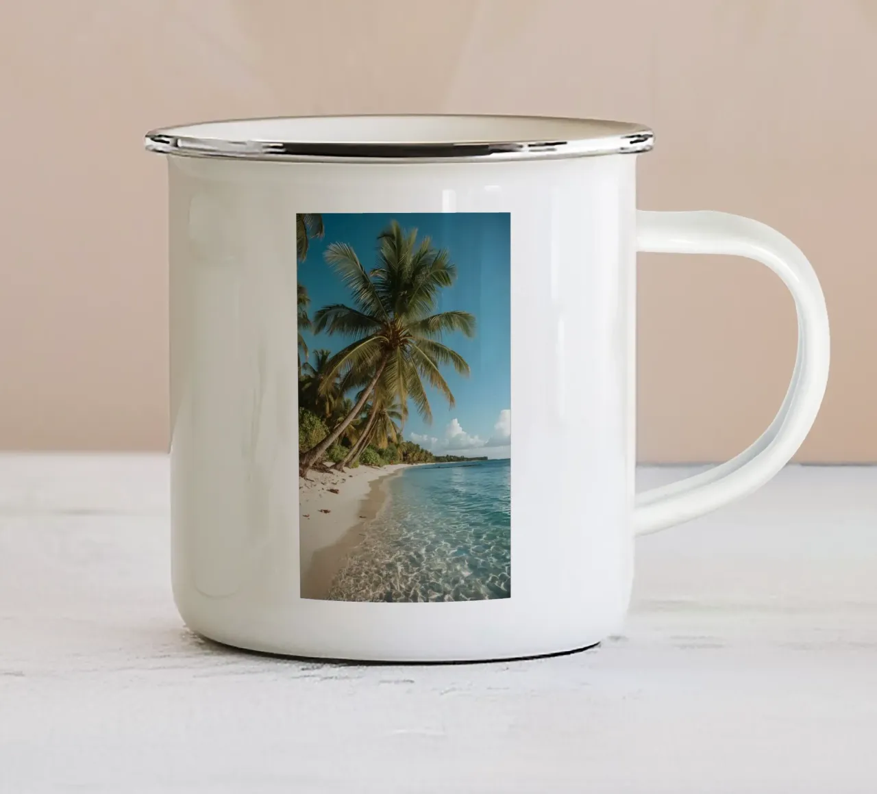 Palme su spiaggia tropicale con acqua cristallina tazza in smalto da DesignDoodle