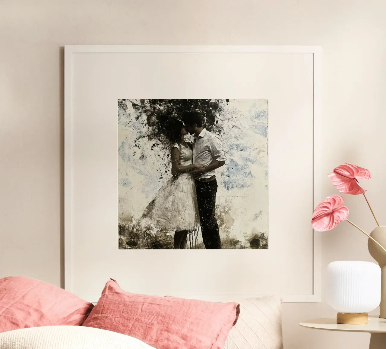 "El beso" - Impresión artística abstracta, cruda y apasionada poster con marco de plástico de Synthaira