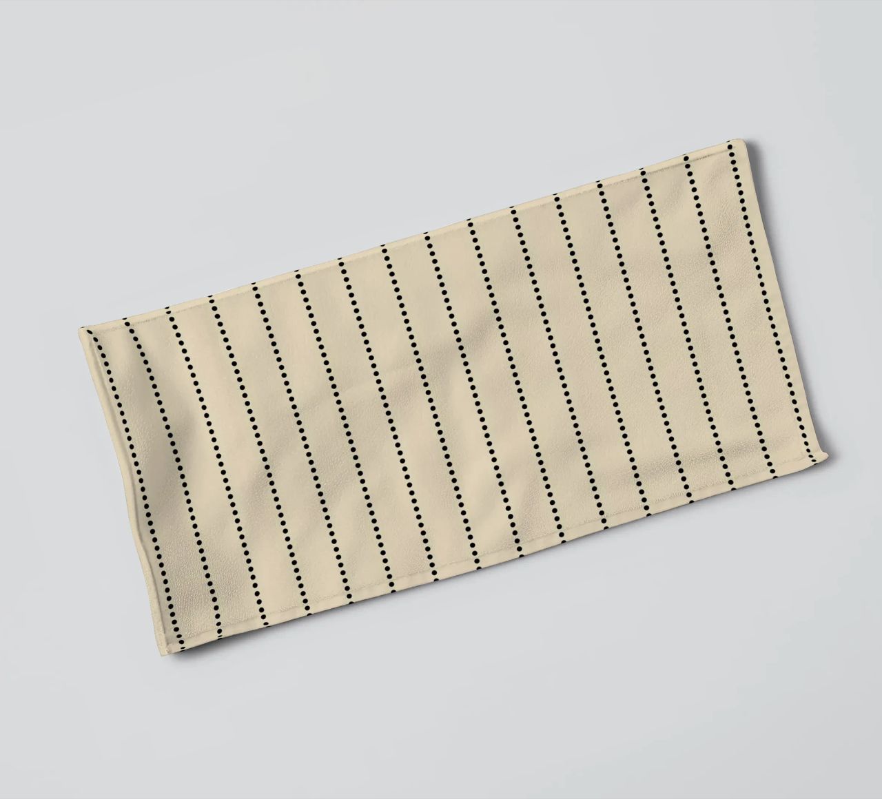 Minimal Scandinavian Basic Strisce a pois | Nero su Beige asciugamano da bagno da Beauty in Simplicity