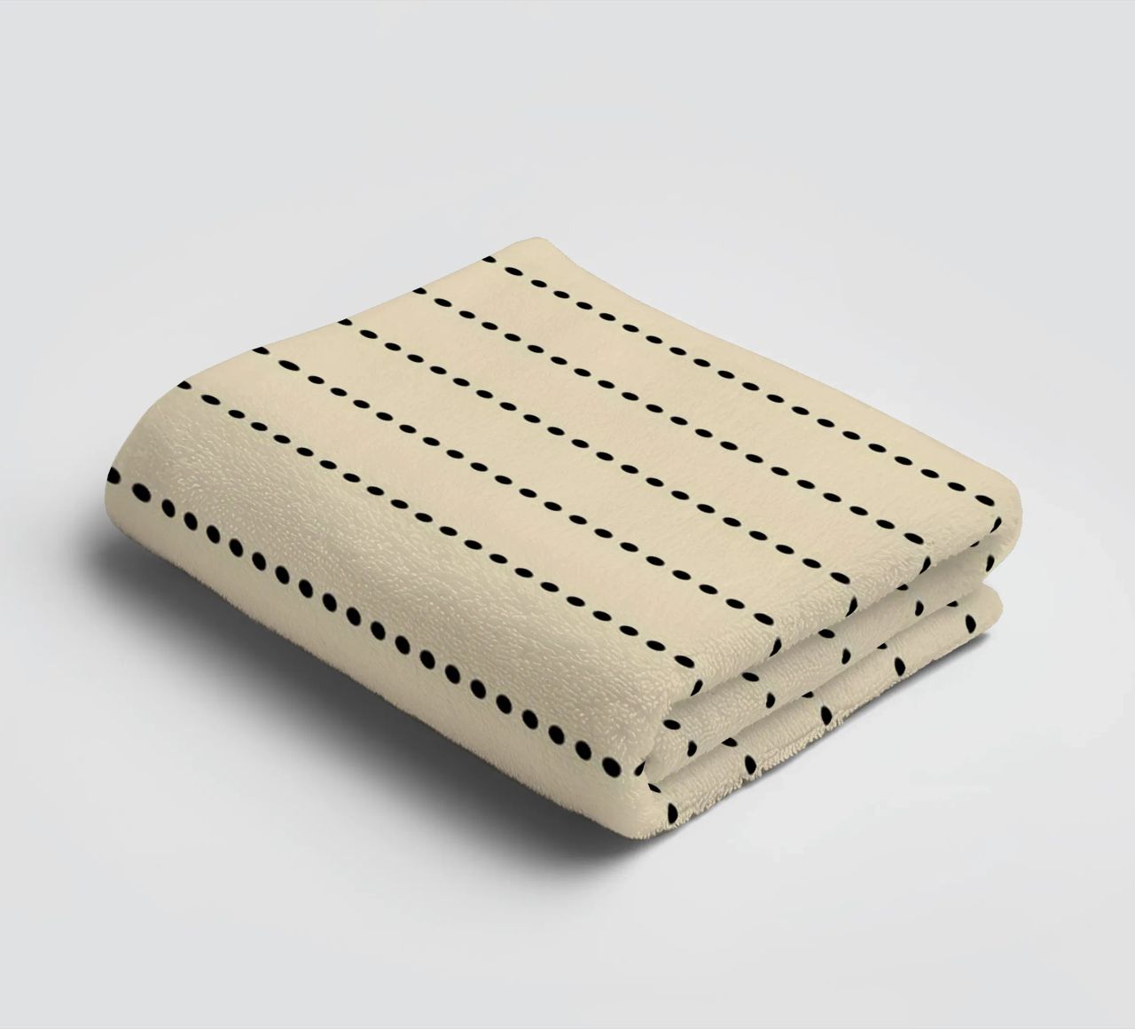 Minimal Scandinavian Basic Strisce a pois | Nero su Beige asciugamano da bagno da Beauty in Simplicity