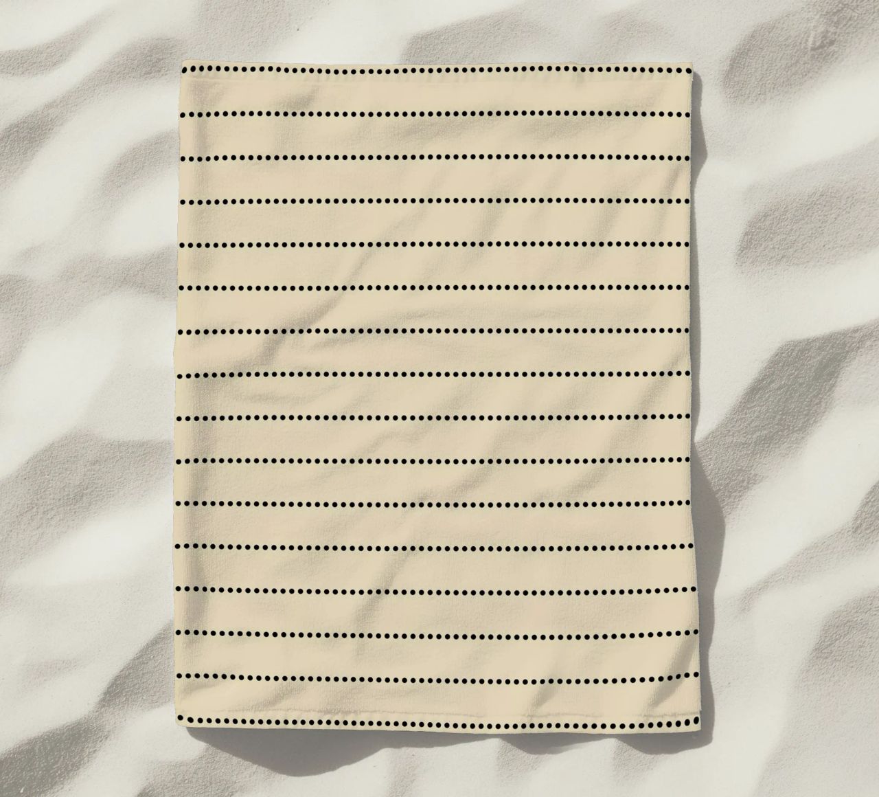 Minimal Scandinavian Basic Strisce a pois | Nero su Beige telo mare da Beauty in Simplicity
