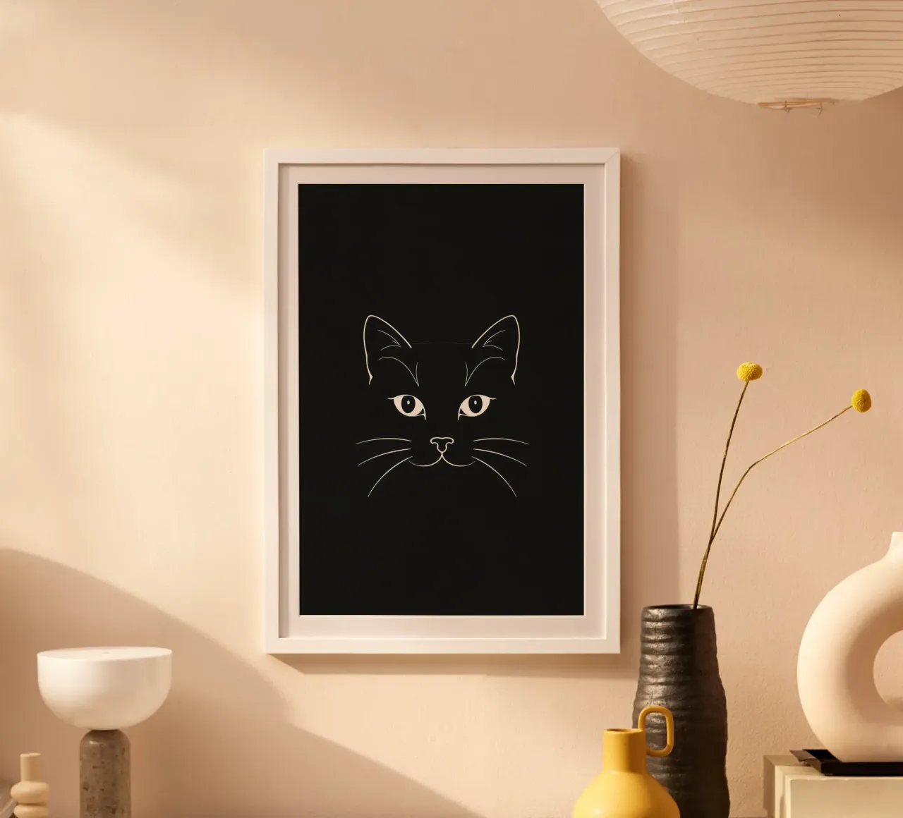 Fond noir avec dessin au trait blanc d'une tête de chat poster de DesignDoodle