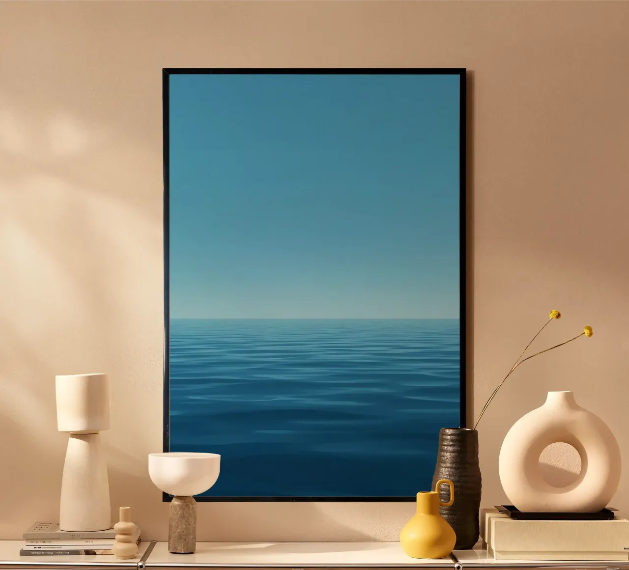 Blauer Himmel und gekräuselte Meeresoberfläche Poster mit Aluminium Rahmen von DesignDoodle