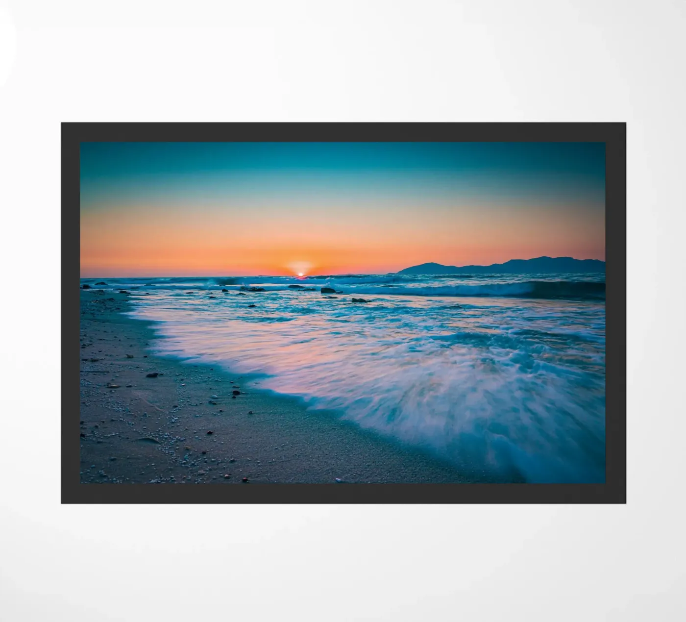 Waves on the beach doormat by Marcus Beckert | Fotografie