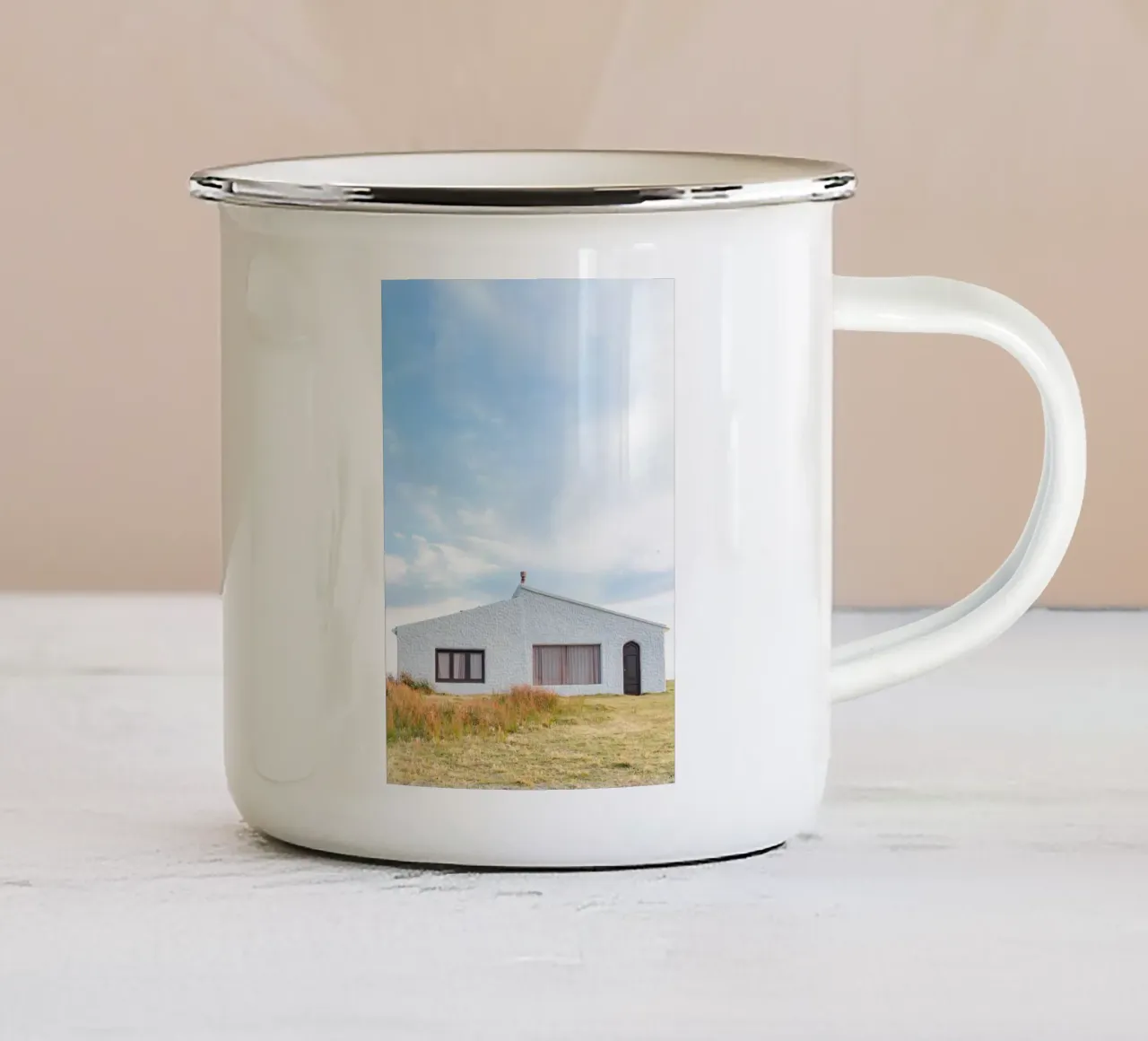 Casa #1 tazza in smalto da rafael campezato
