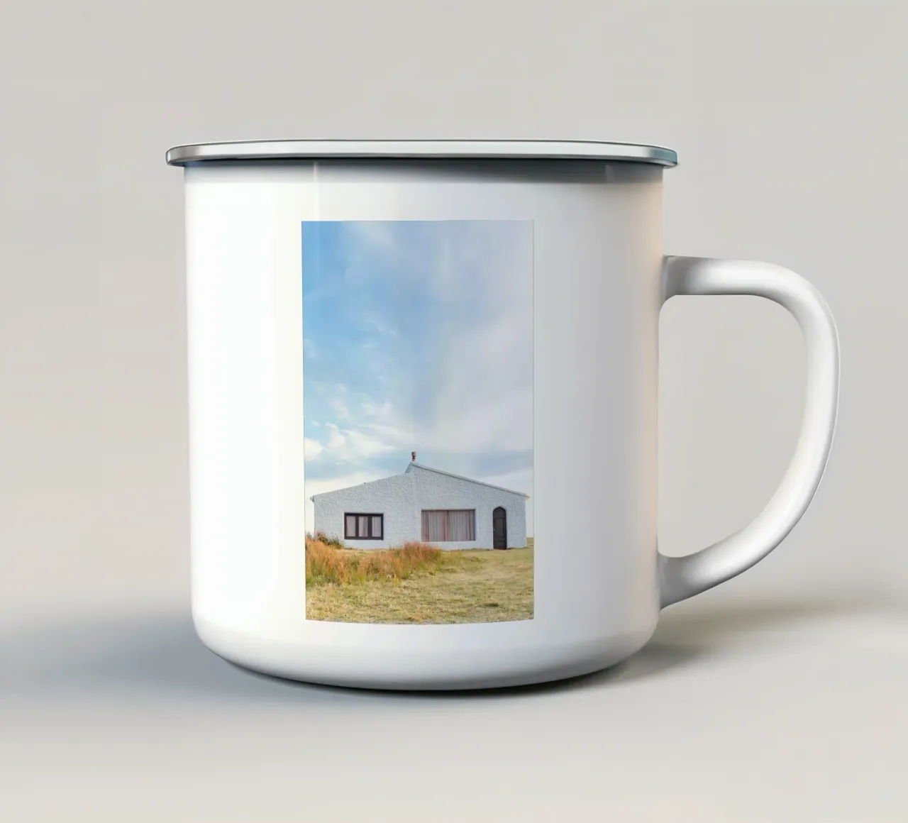 Casa #1 tazza in smalto da rafael campezato