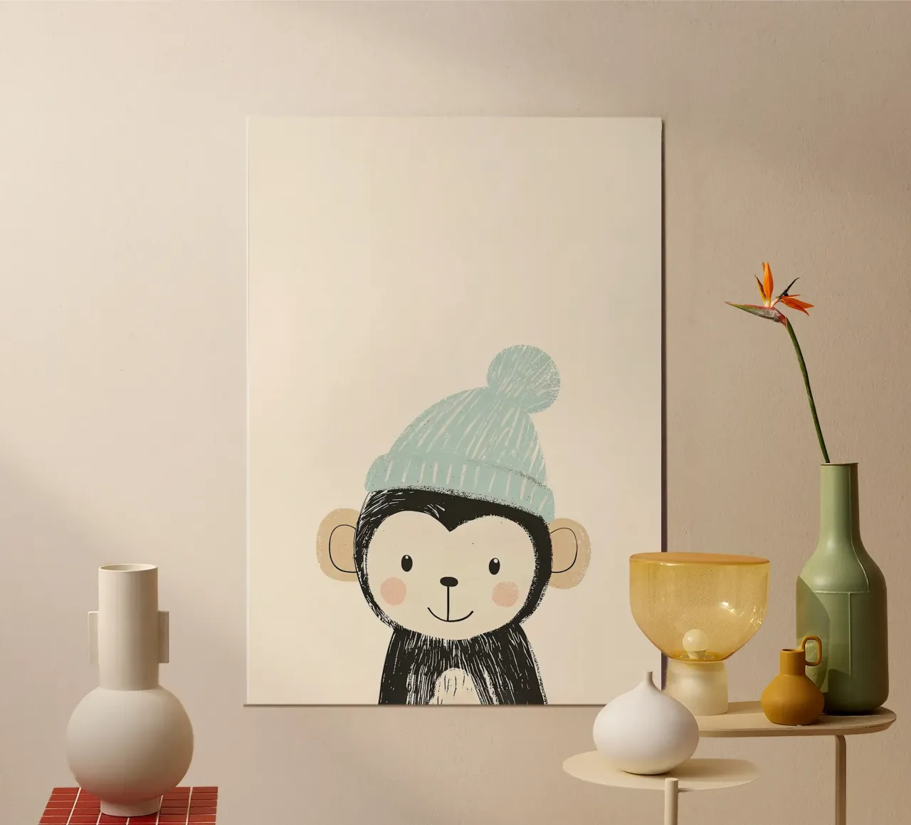 Simpatica scimmia con cappello poster con telaio in legno da David Müller