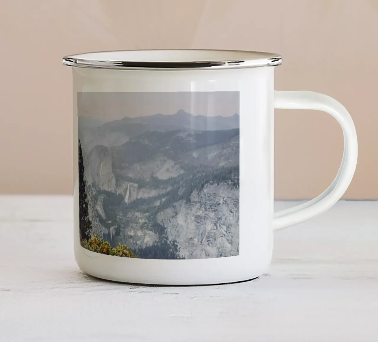 Vista sull'Half Dome tazza in smalto da thetraveller