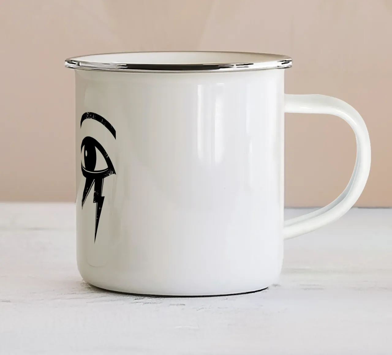 Occhio di Horus tazza in smalto da Mariel Toigo