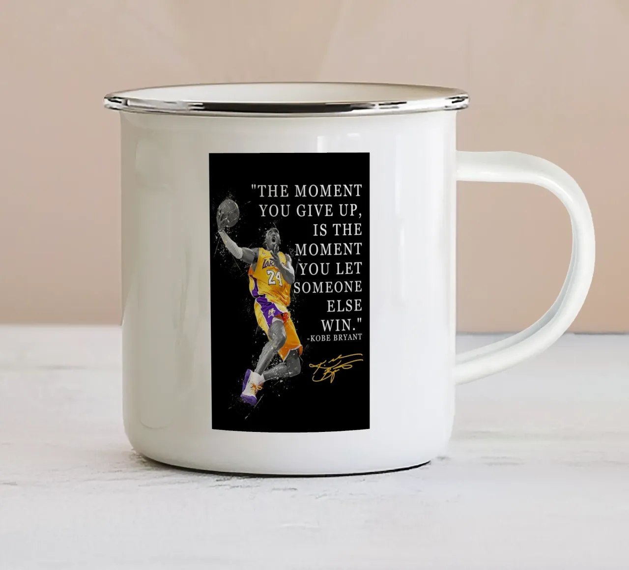 Kobe Bryant Quotes tazza in smalto da FreeArtStudio