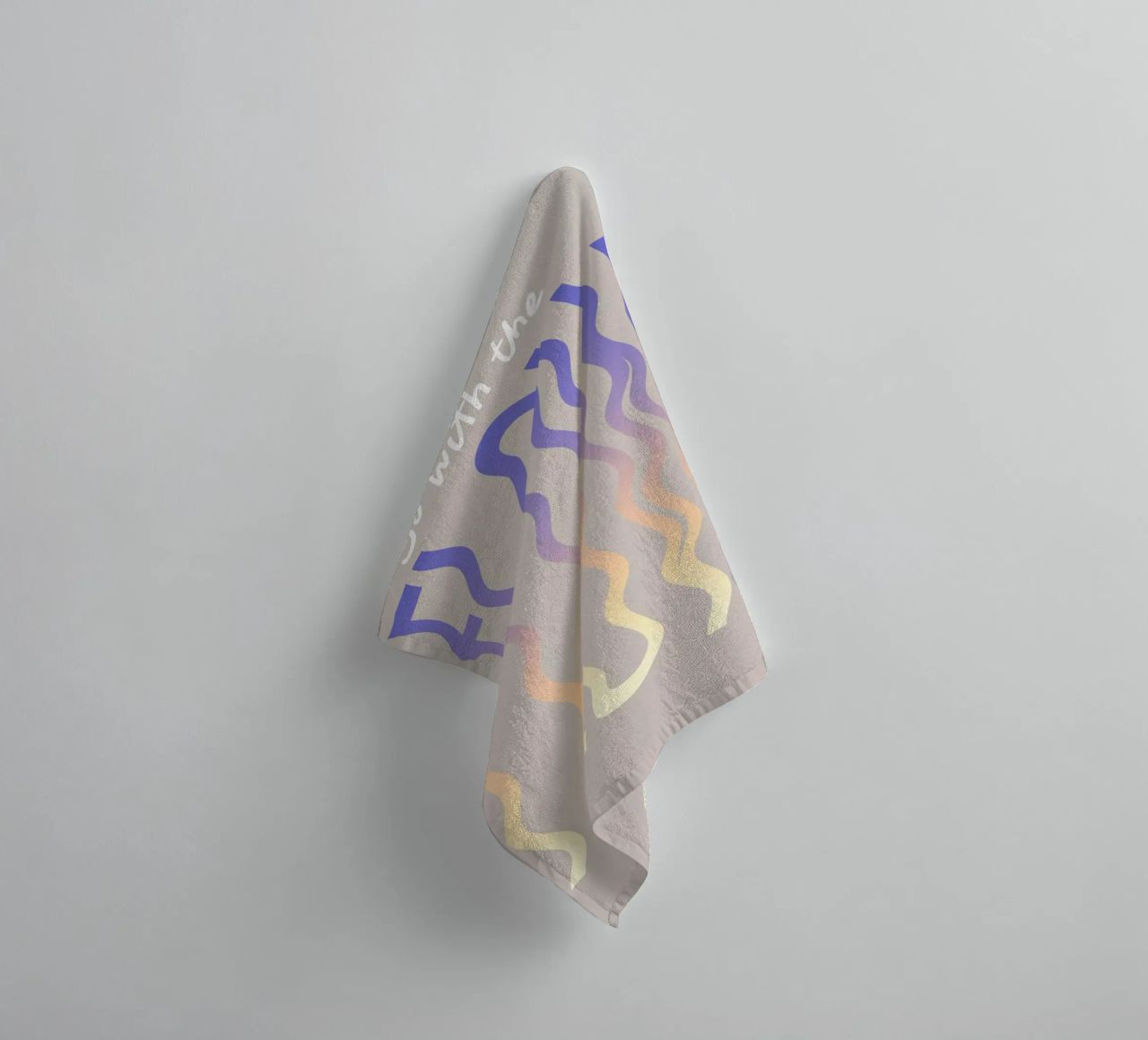 Go with the flow towel by Le club Club