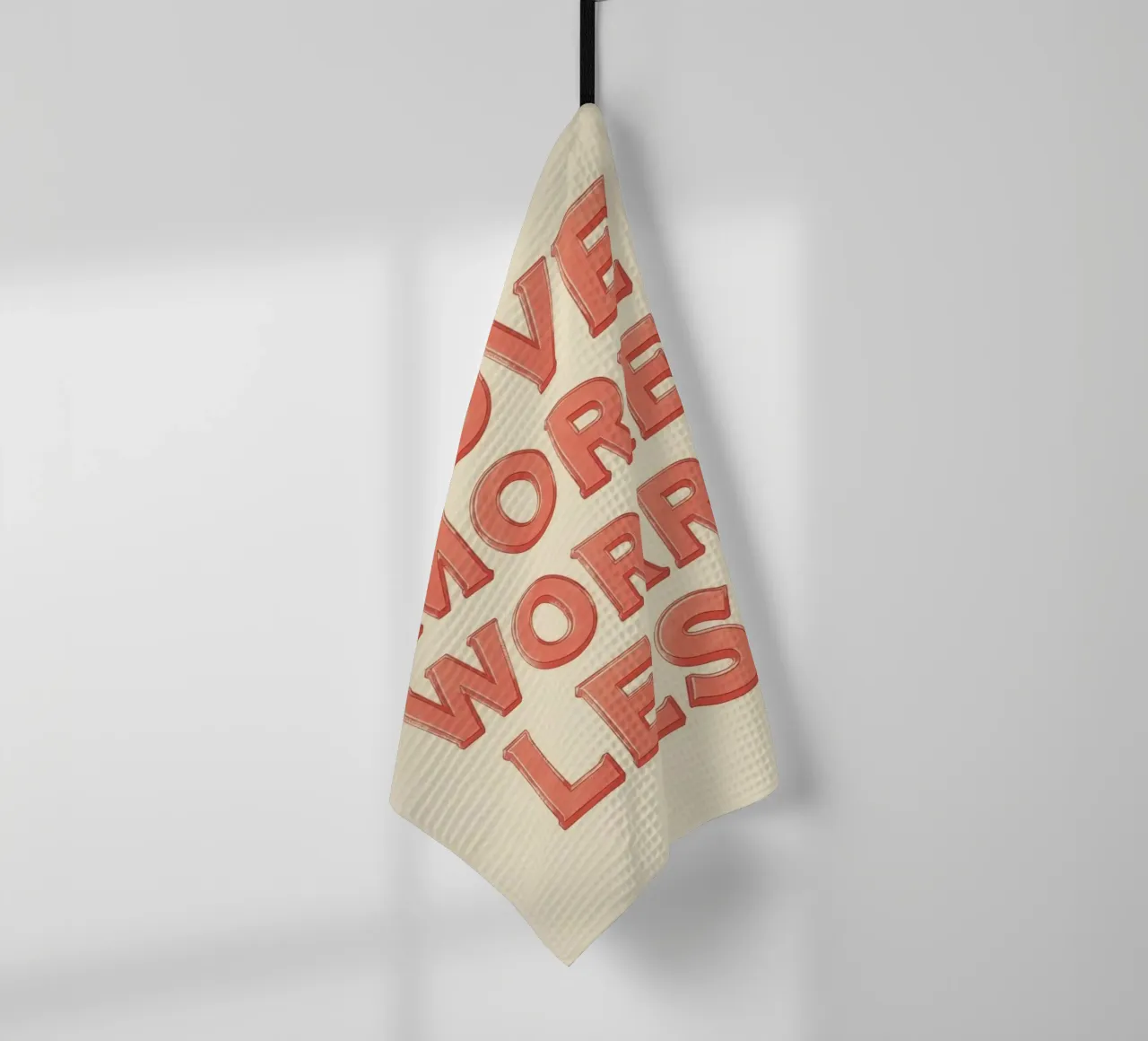 Ama di più, preoccupati di meno Testo grafico canovaccio da cucina da DesignDoodle