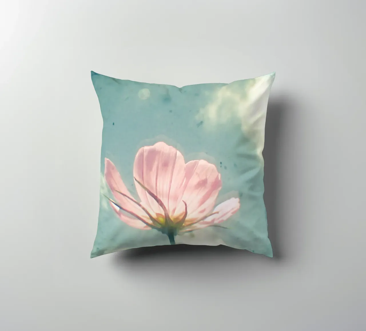 Cosmo rosa cuscino da Cassia Beck Photography