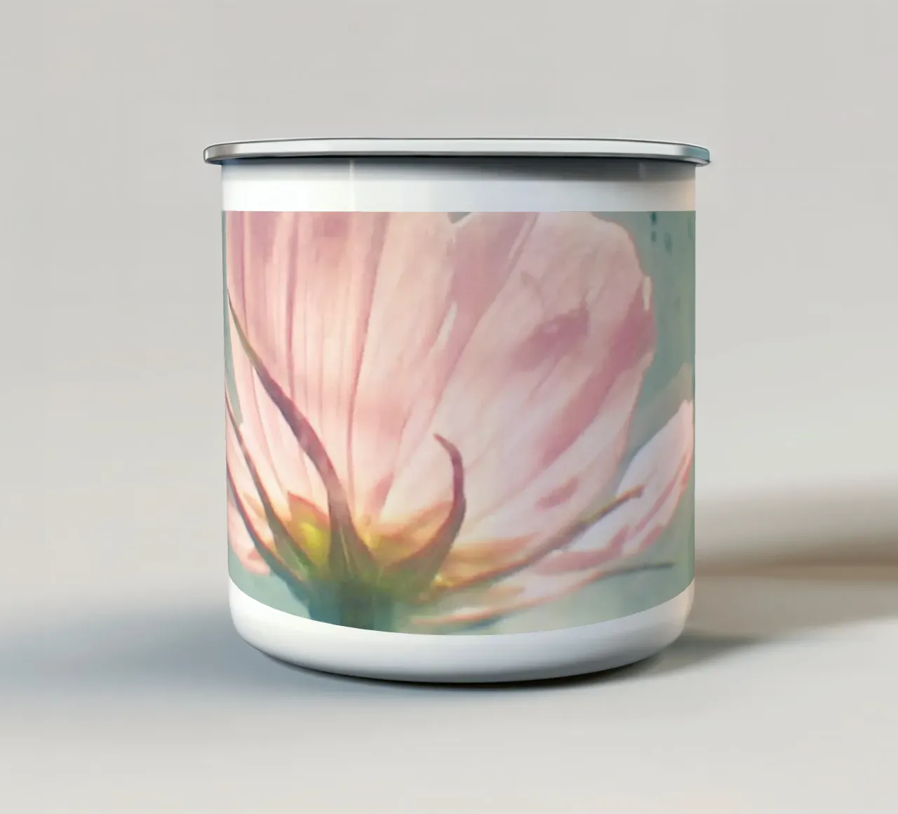 Cosmo rosa tazza in smalto da Cassia Beck Photography