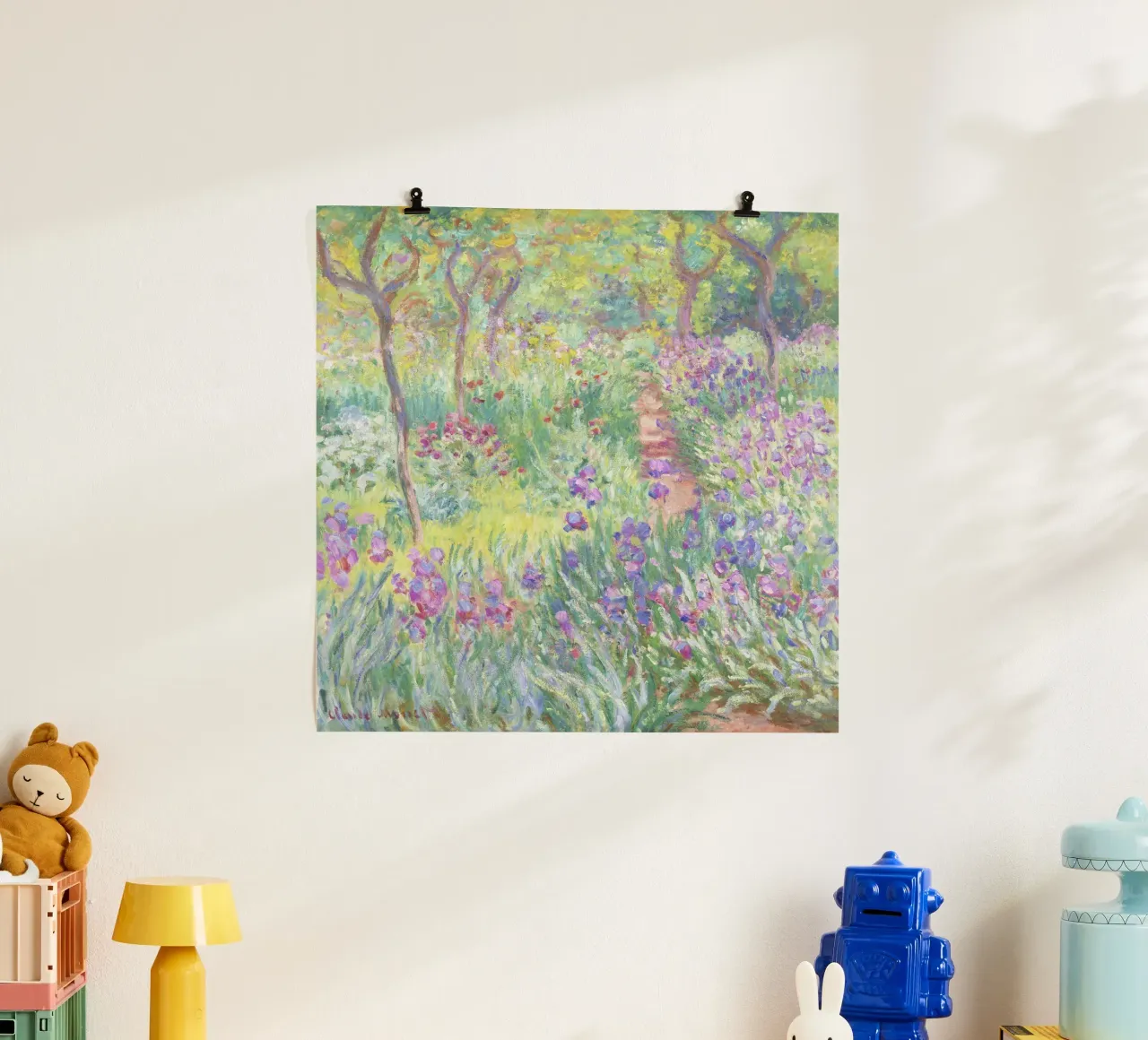 Der Garten des Künstlers in Giverny (1900) von Claude Monet Poster mit Kunststoffrahmen von Venus Art