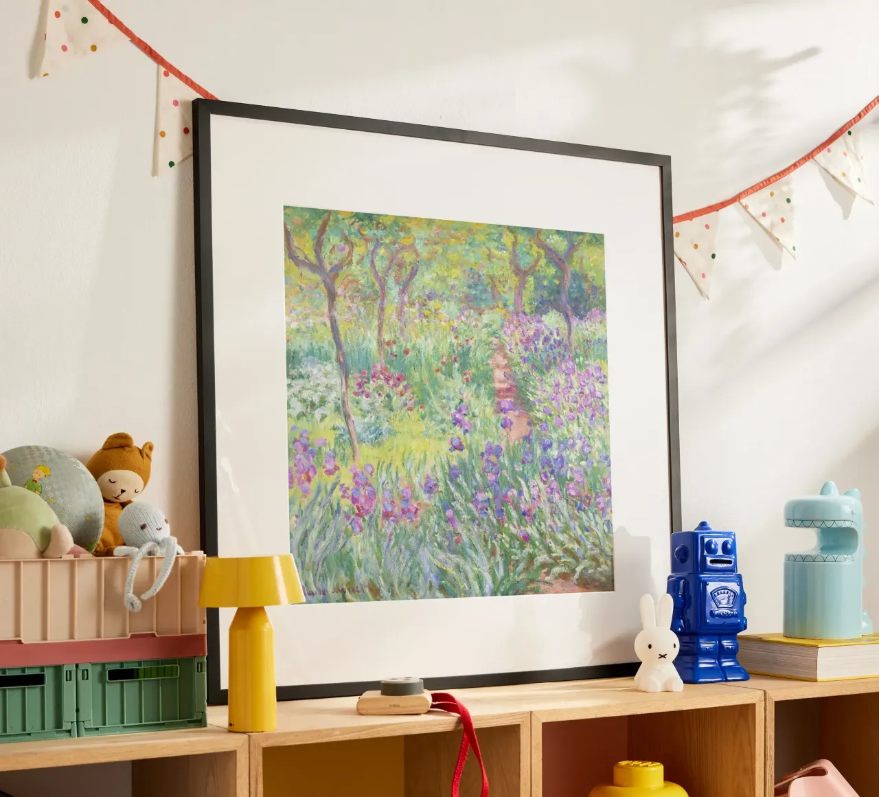 Der Garten des Künstlers in Giverny (1900) von Claude Monet Poster mit Kunststoffrahmen von Venus Art