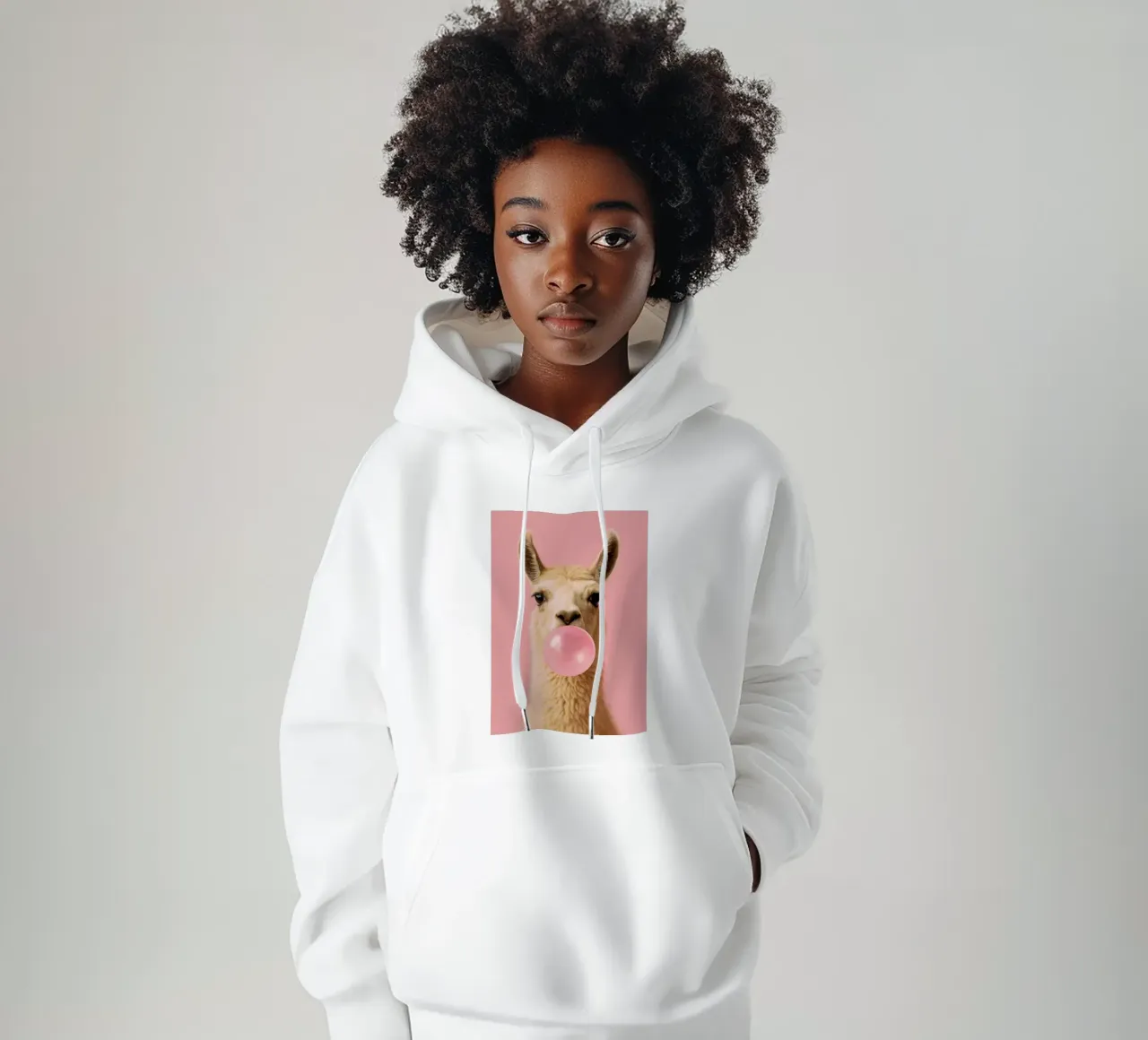 Llama Blowing Bubblegum felpa con cappuccio da Attaboy Dsgn