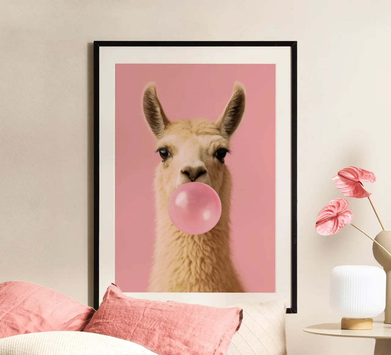 Llama Blowing Bubblegum poster da Attaboy Dsgn