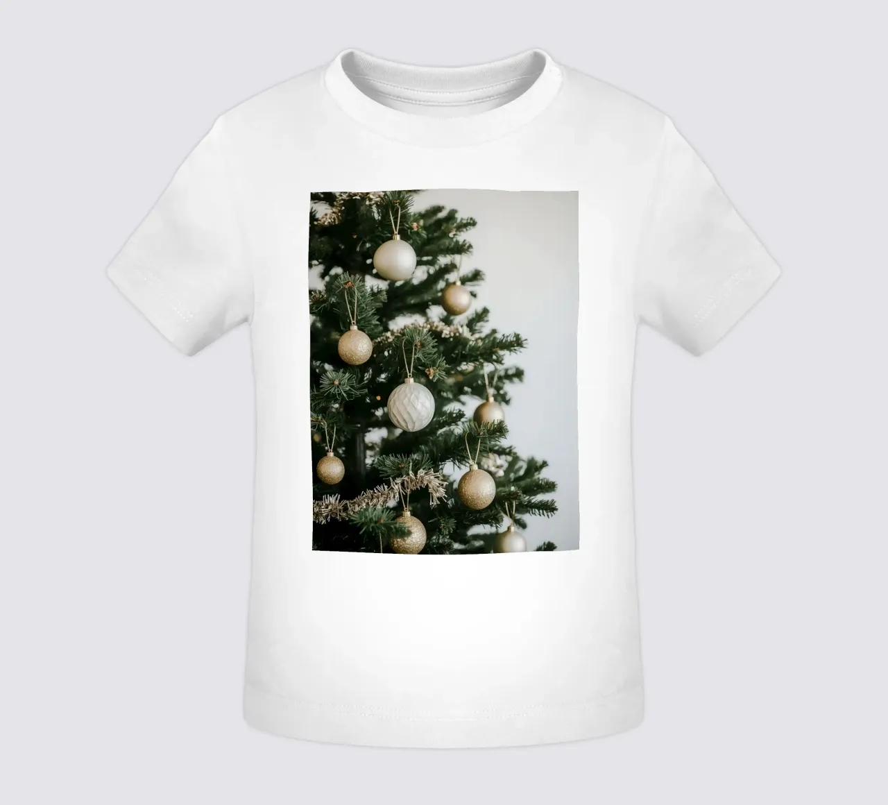Albero di Natale decorato con ornamenti in oro e argento maglietta neonato da DesignDoodle